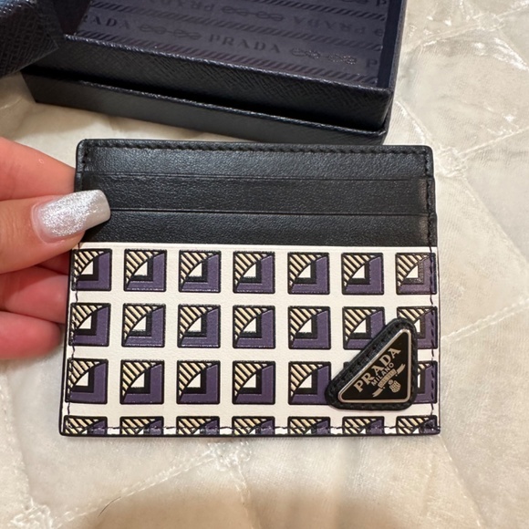 MENS PRADA Vitello Patern Wallet. Color: Royal BRAND NEW - Picture 2 of 6